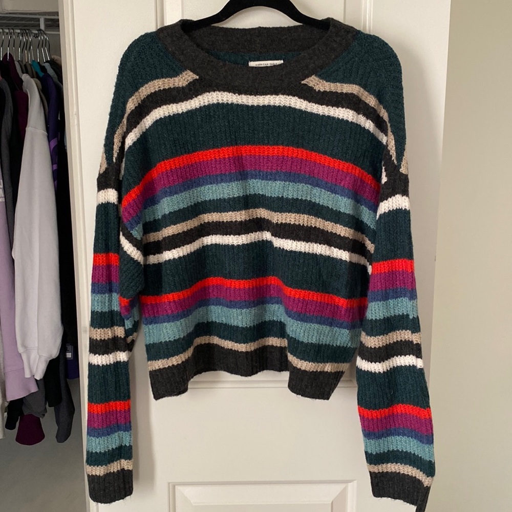 American Eagle Sweater